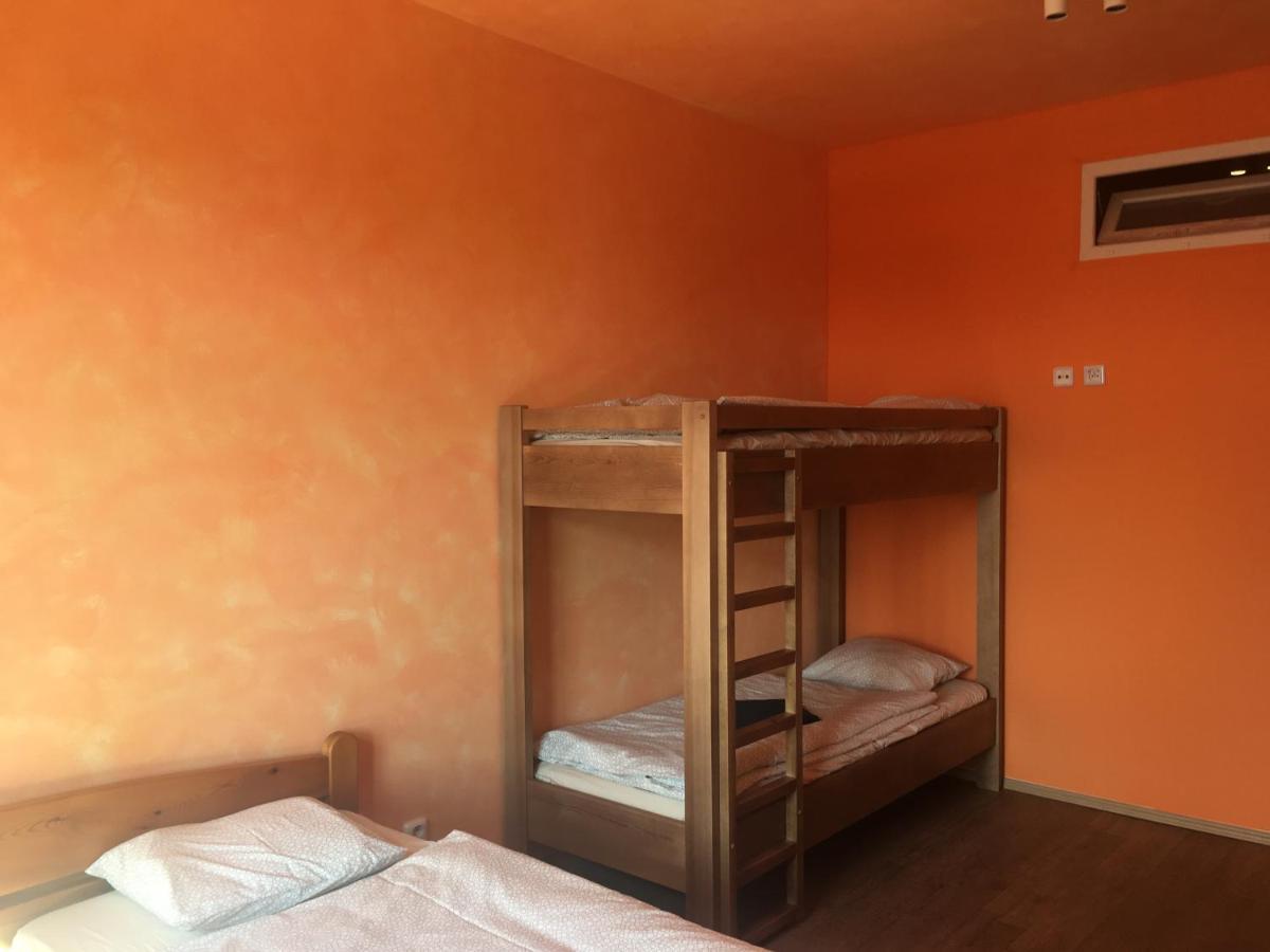 Cb Rooms/Bed&Soup Ceske Budejovice Kültér fotó