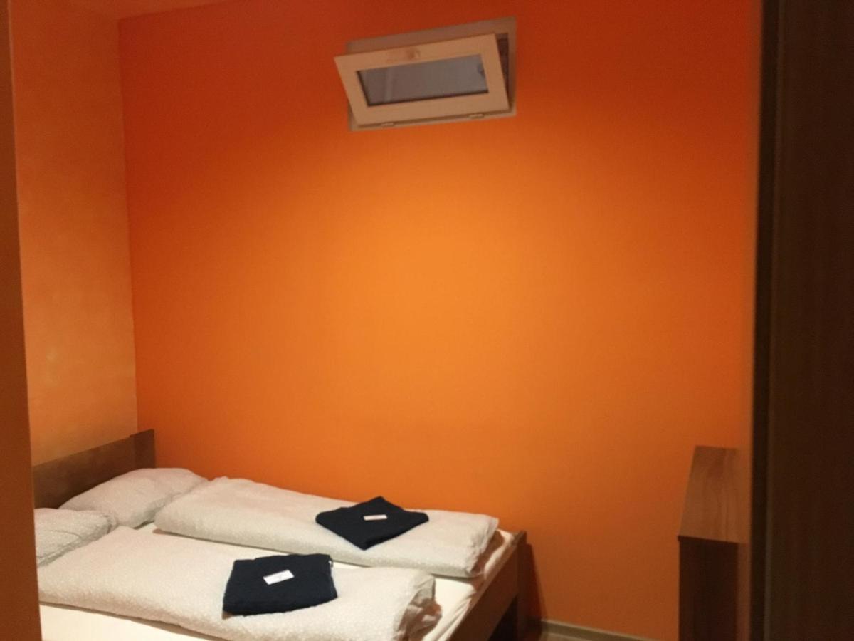 Cb Rooms/Bed&Soup Ceske Budejovice Kültér fotó
